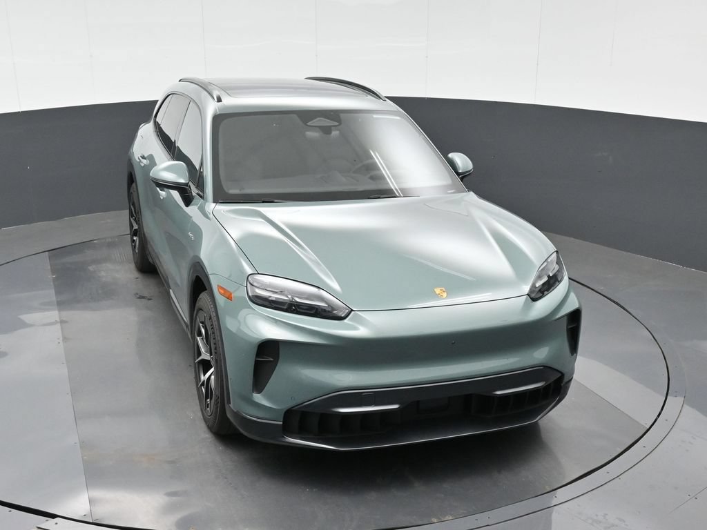 New 2026 Porsche Cayenne Electric AWD/4WD image 32