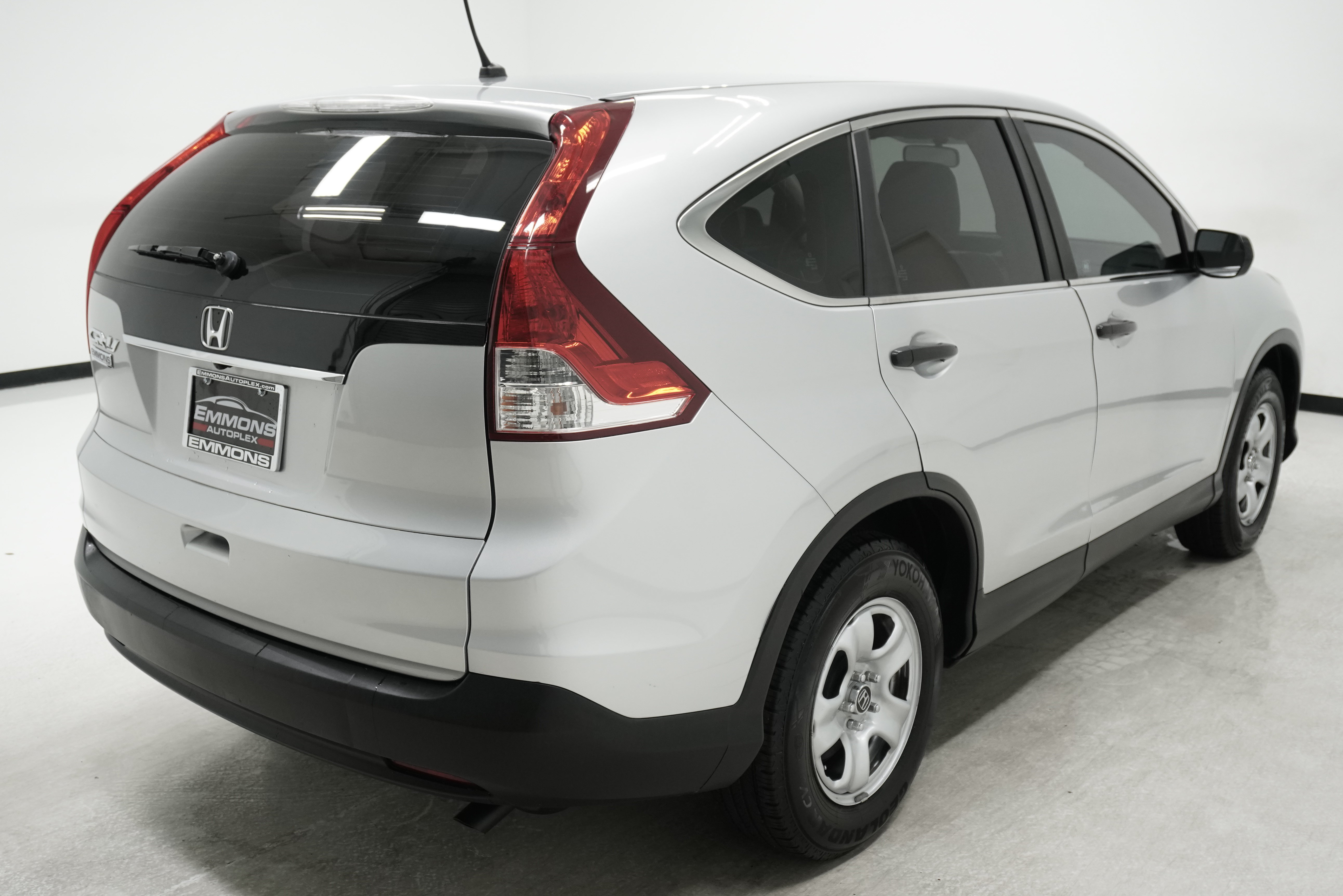 Used 2012 Honda CR-V LX image 2
