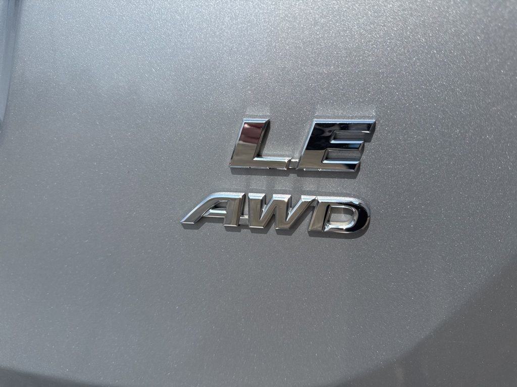 Used 2018 Toyota RAV4 LE w/ All Weather Liner Package AWD/4WD image 6