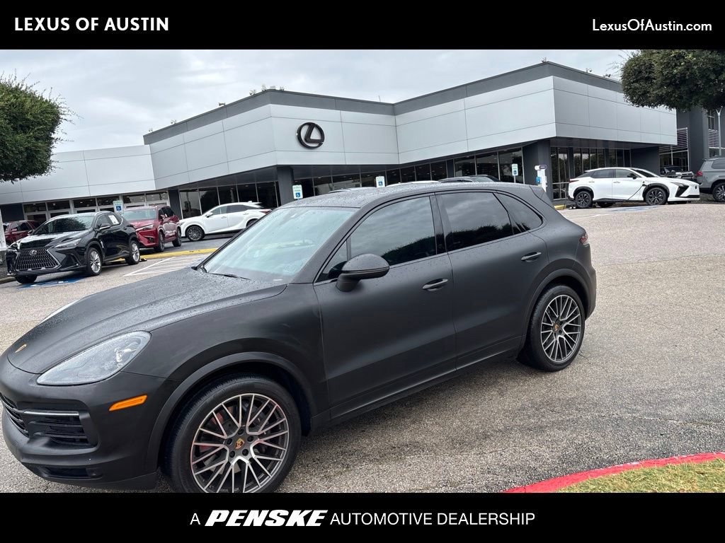 Used 2021 Porsche Cayenne AWD/4WD image 1
