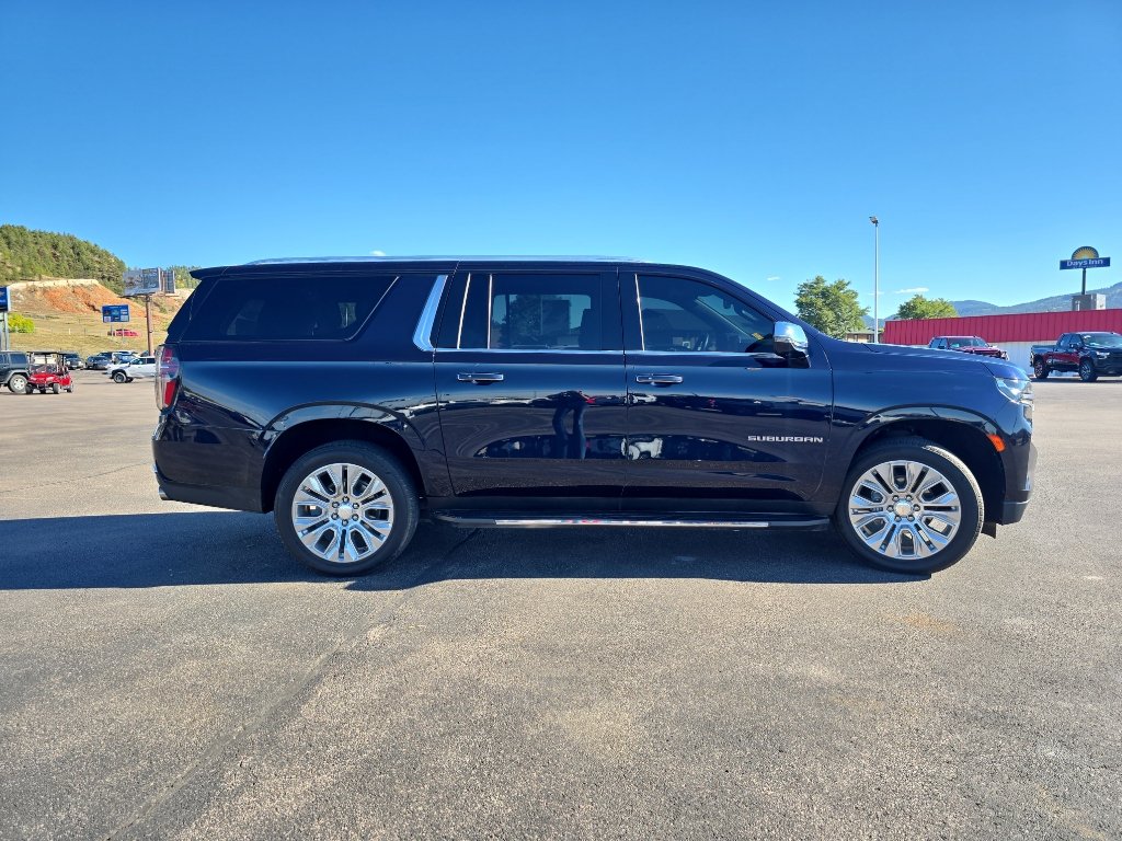 Certified 2024 Chevrolet Suburban Premier AWD/4WD image 10
