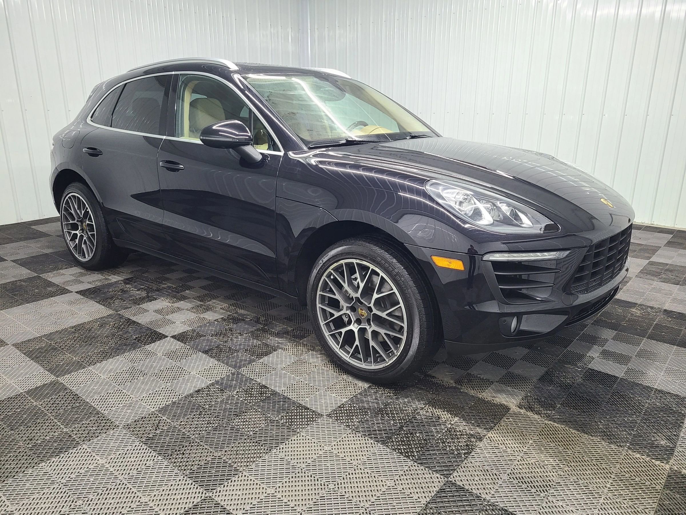 Used 2015 Porsche Macan S AWD/4WD image 13