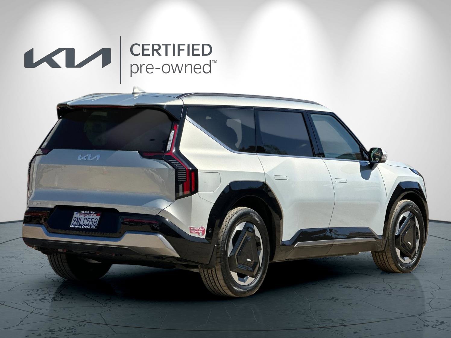 Certified 2024 Kia EV9 Land AWD/4WD image 4