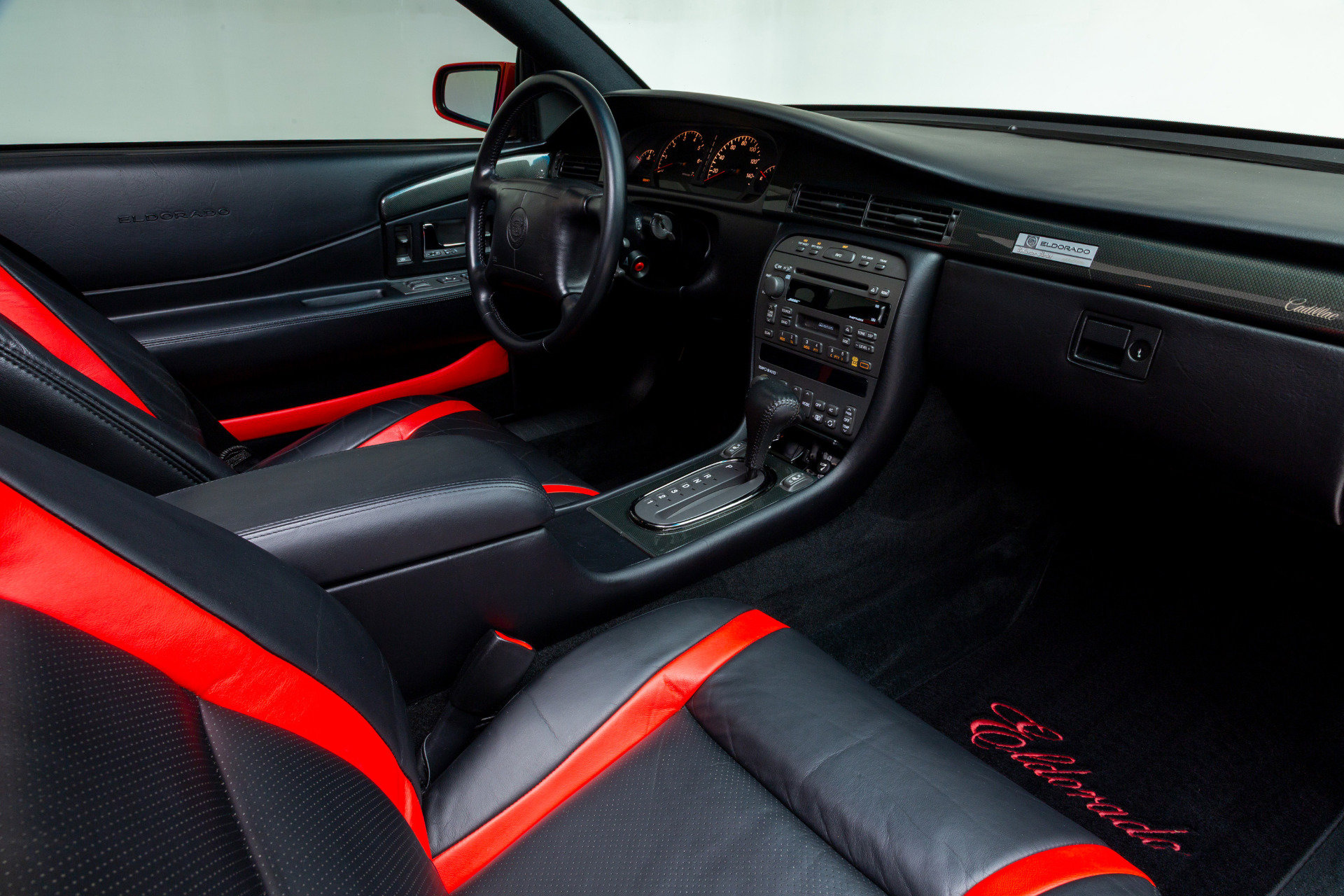 Used 2002 Cadillac Eldorado Collector's Edition image 28