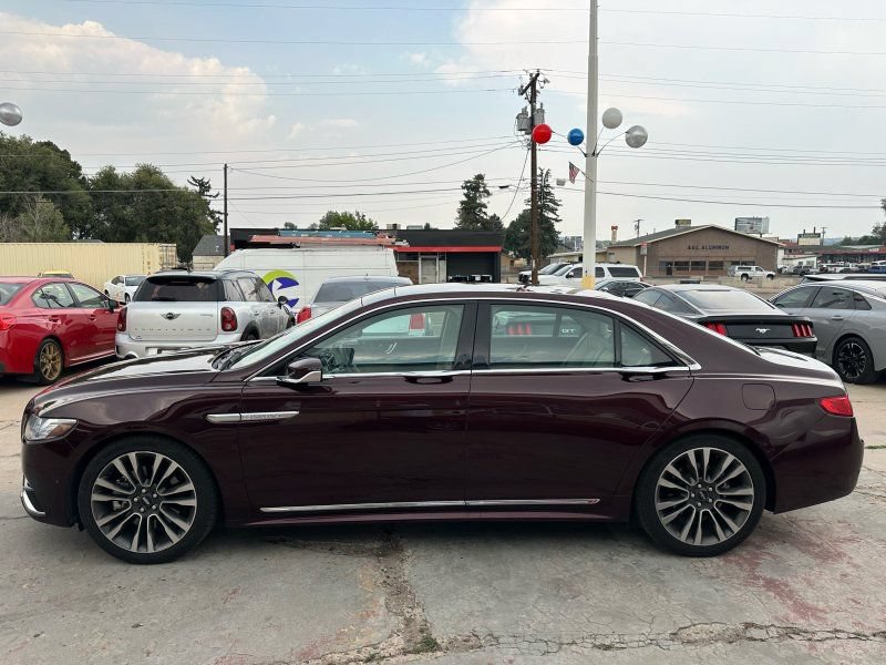 Used 2019 Lincoln Continental Select w/ Continental Climate Package AWD/4WD image 4