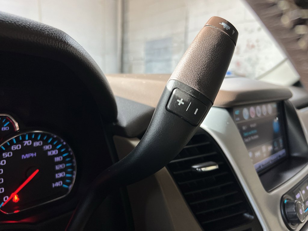 Used 2020 GMC Yukon XL SLT w/ Open Road Package image 21