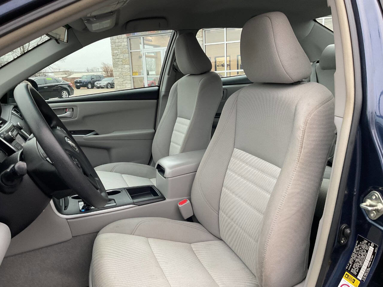 Used 2016 Toyota Camry LE image 15