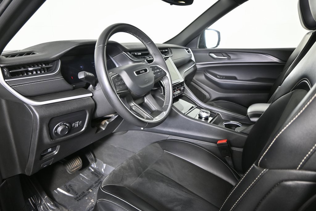 Used 2024 Jeep Grand Cherokee Altitude image 22