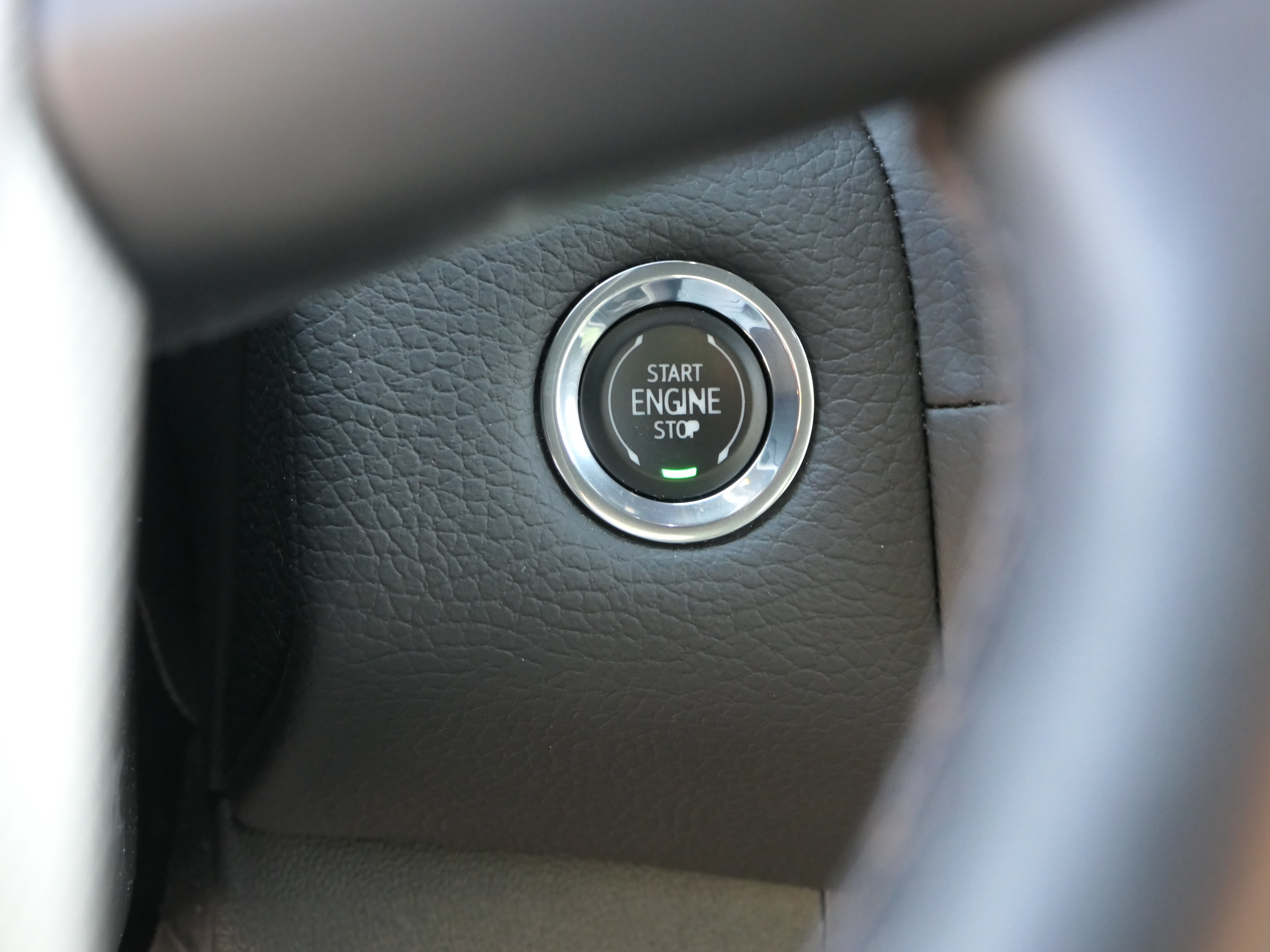 Used 2023 GMC Yukon Denali RWD image 19
