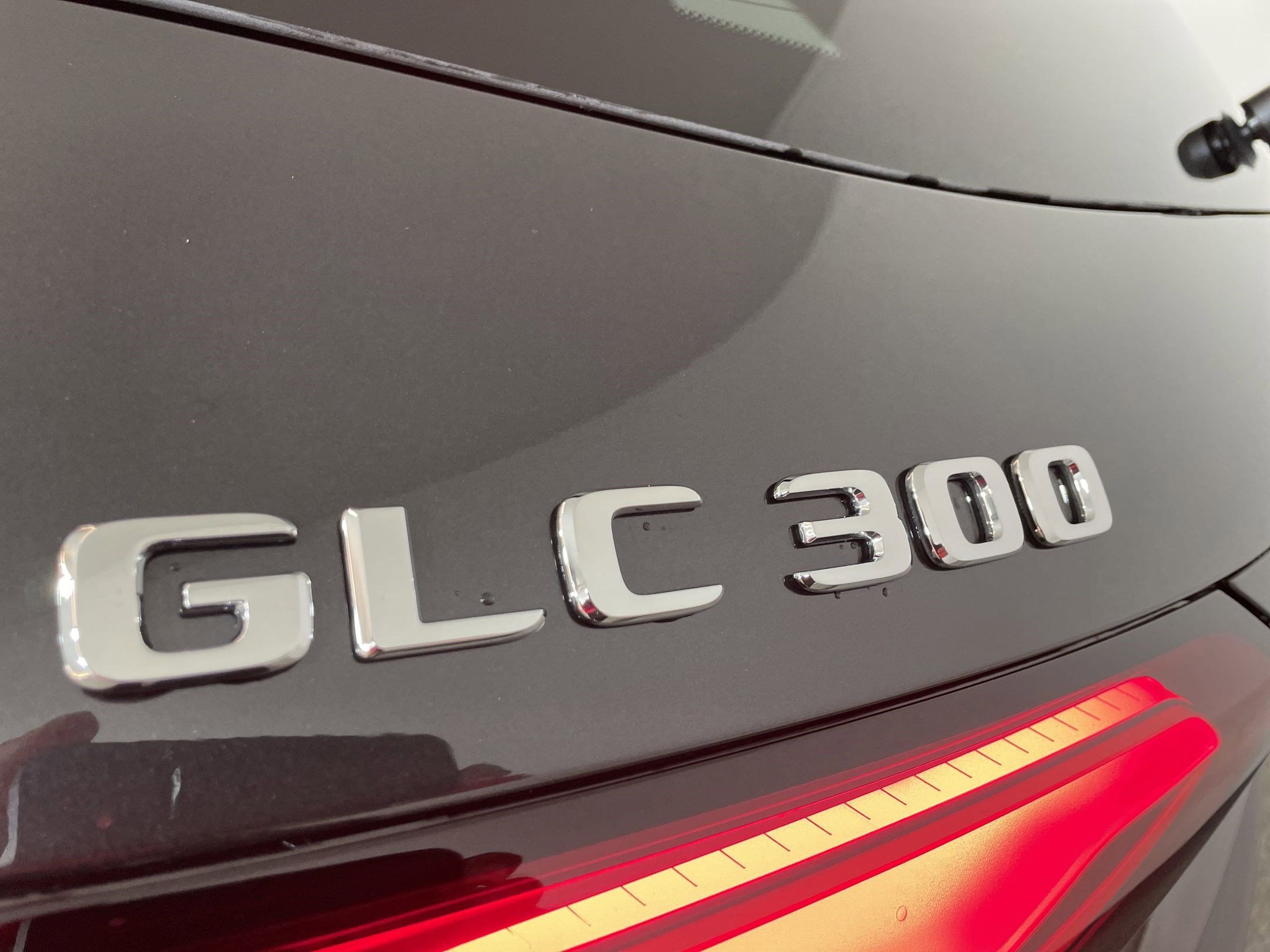 Certified 2025 Mercedes-Benz GLC 300 image 30