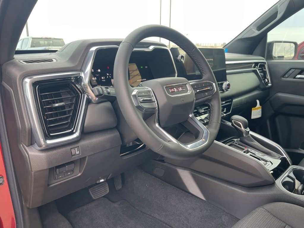 New 2026 GMC Canyon Elevation w/ Convenience Package image 9