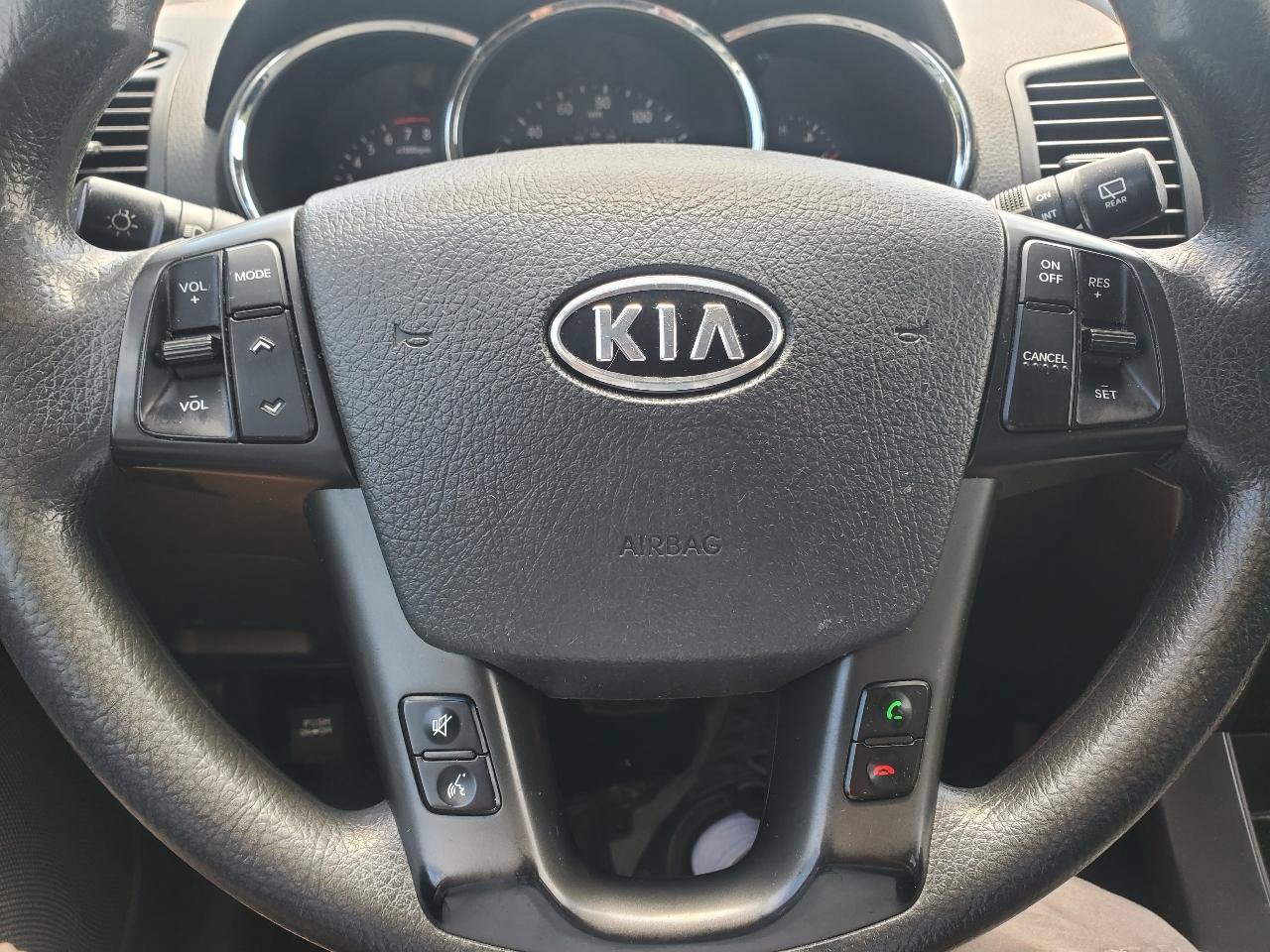 Used 2013 Kia Sorento LX AWD/4WD image 18