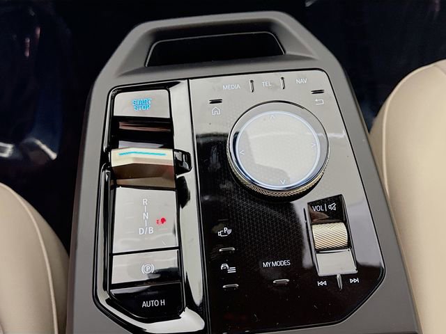 Used 2026 BMW iX xDrive45 image 17