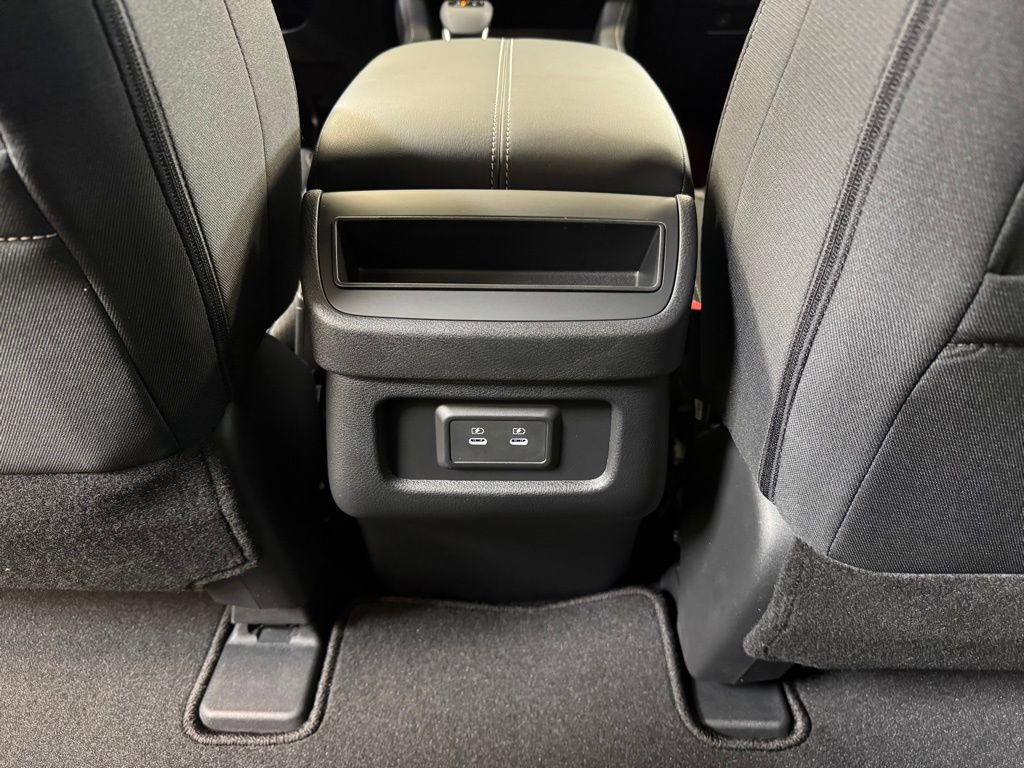 New 2026 Nissan Pathfinder SV image 16