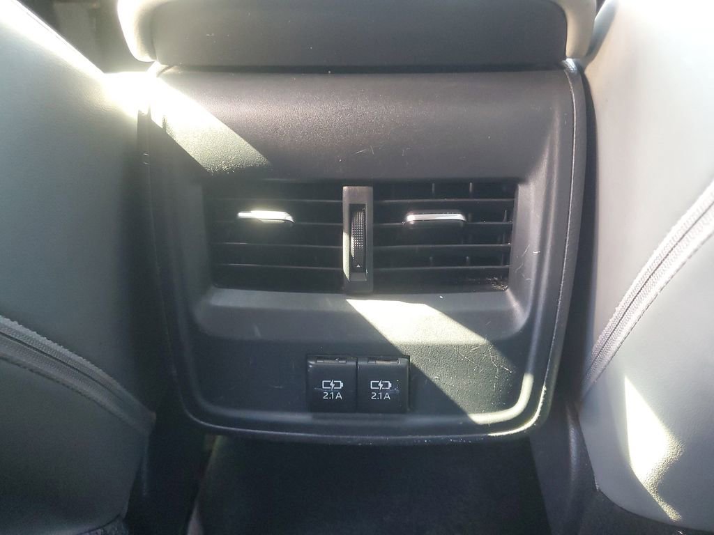 Used 2019 Toyota Avalon XLE image 15