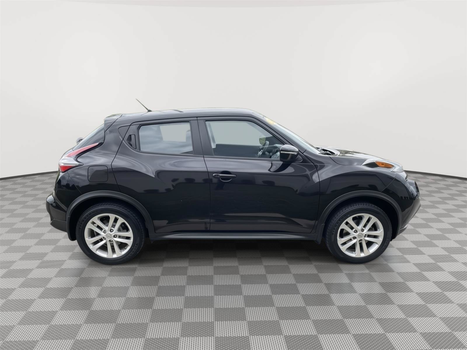 Used 2015 Nissan Juke AWD image 9