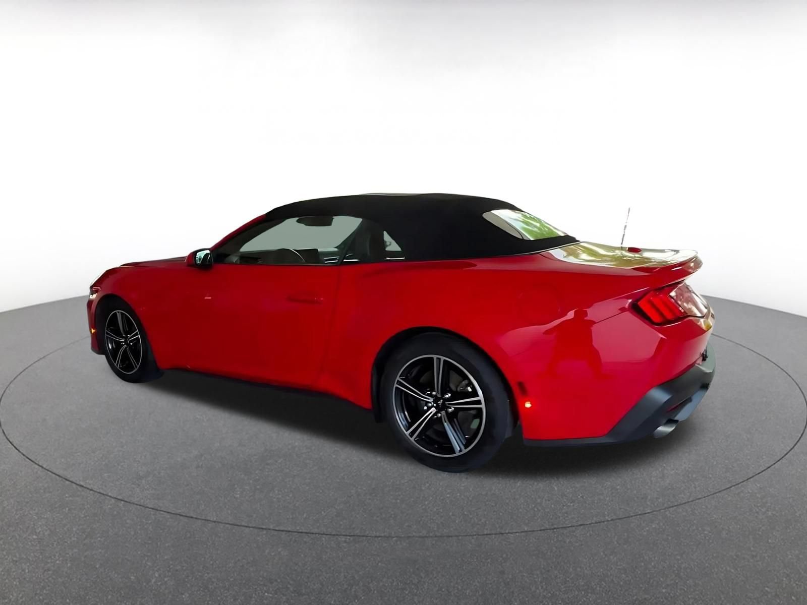 Used 2024 Ford Mustang Premium RWD image 10