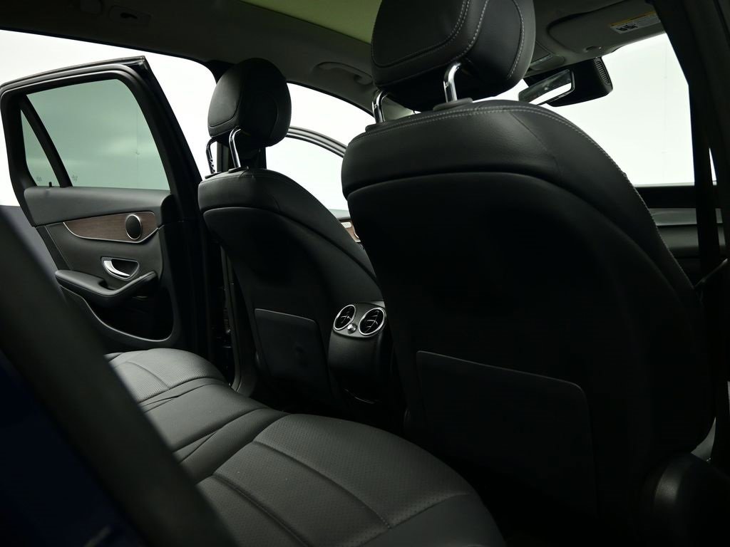 Used 2022 Mercedes-Benz GLC 300 4MATIC image 31
