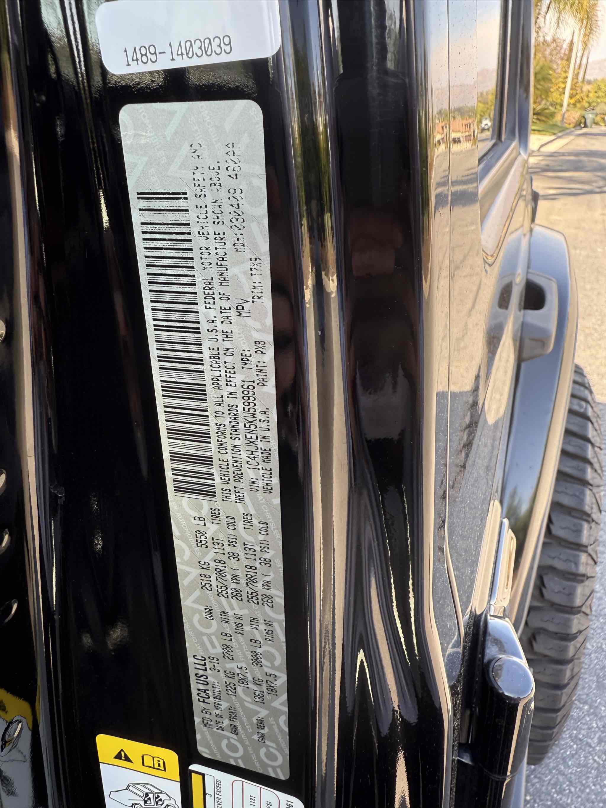 Used 2019 Jeep Wrangler Unlimited Sahara w/ Safety Group image 18