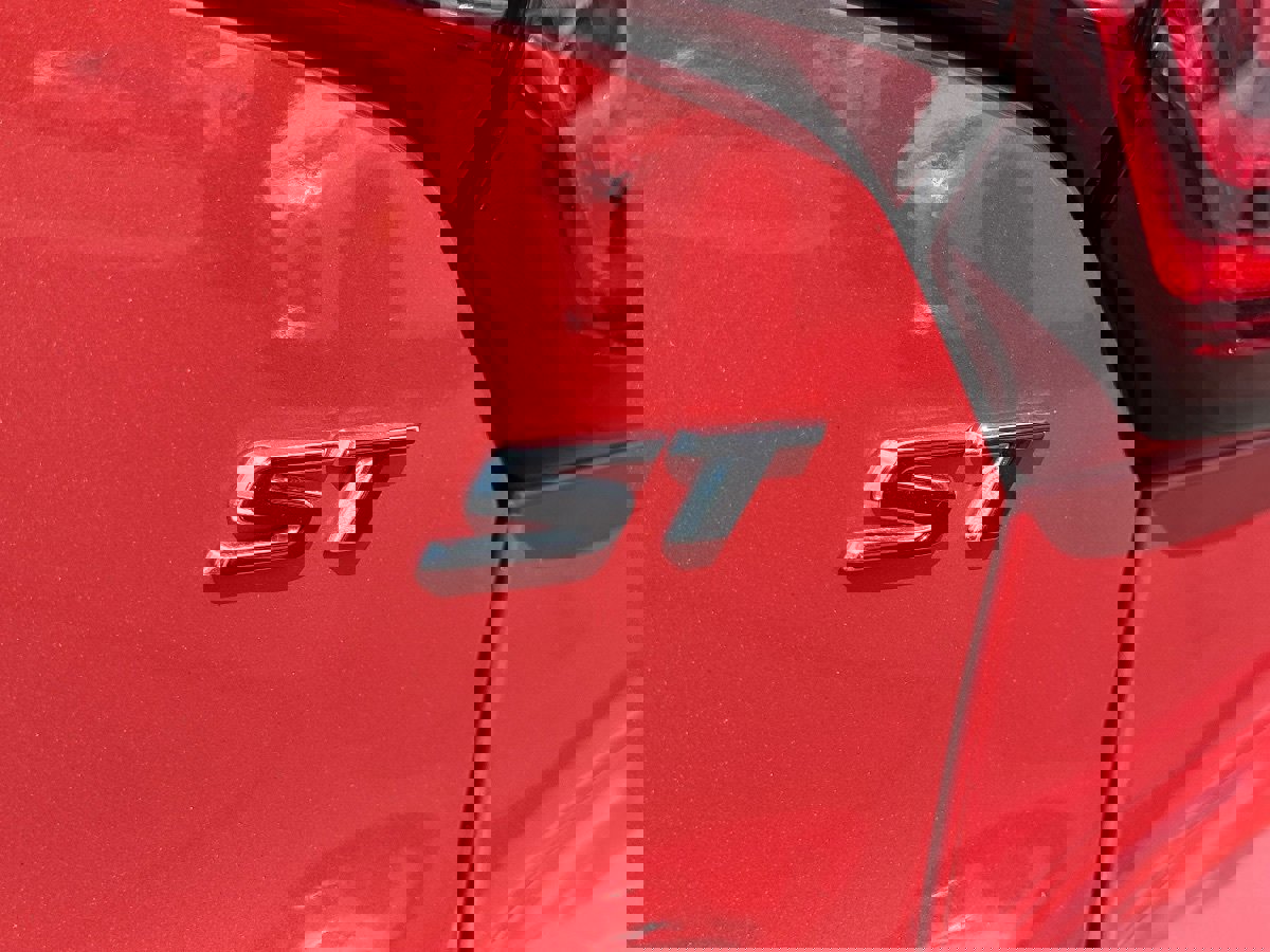 Used 2024 Buick Encore GX Sport Touring w/ Comfort Package image 13