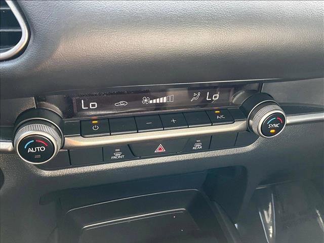 Used 2021 MAZDA CX-30 FWD 2.5 S w/ Select Package image 23