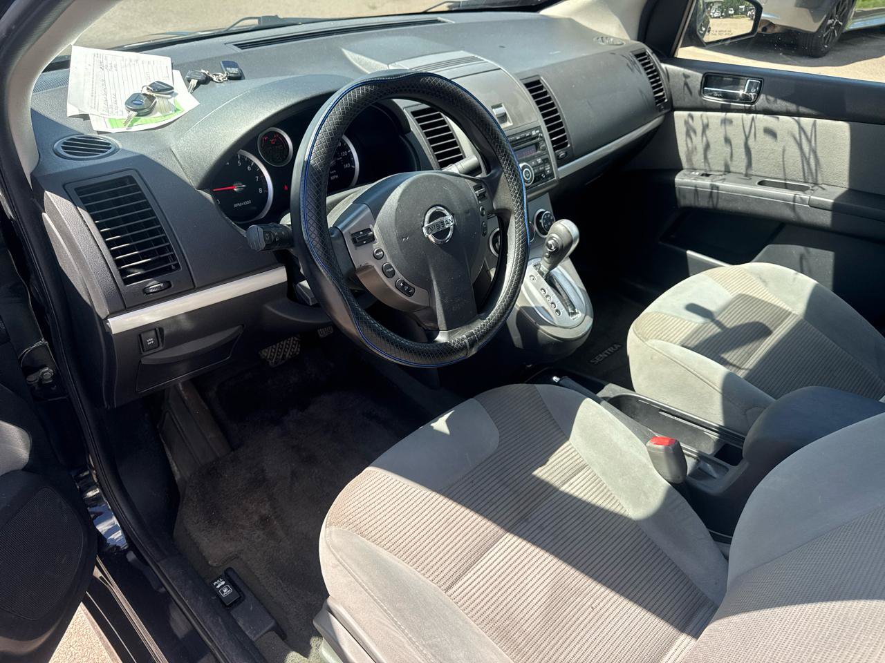 Used 2011 Nissan Sentra 2.0 SR FWD image 9