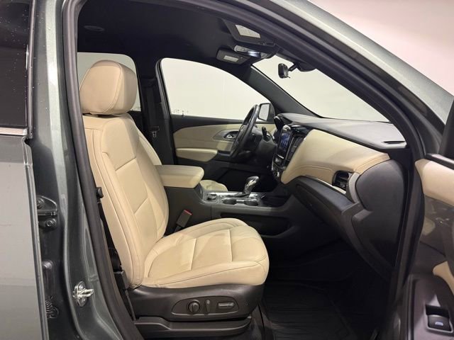 Certified 2023 Chevrolet Traverse LT w/ LT Premium Package image 30