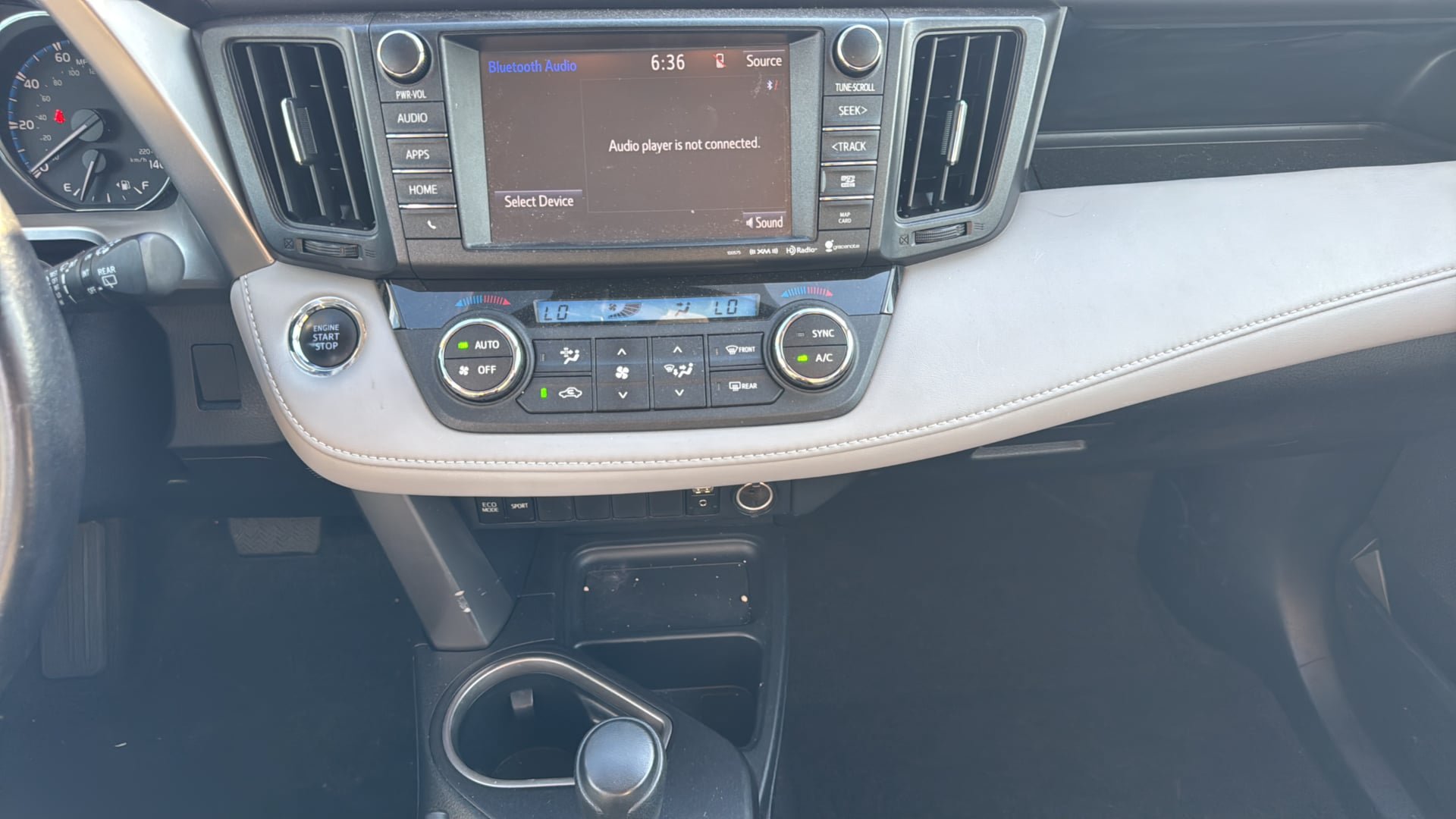 Used 2016 Toyota RAV4 XLE w/ Convenience Package AWD/4WD image 27