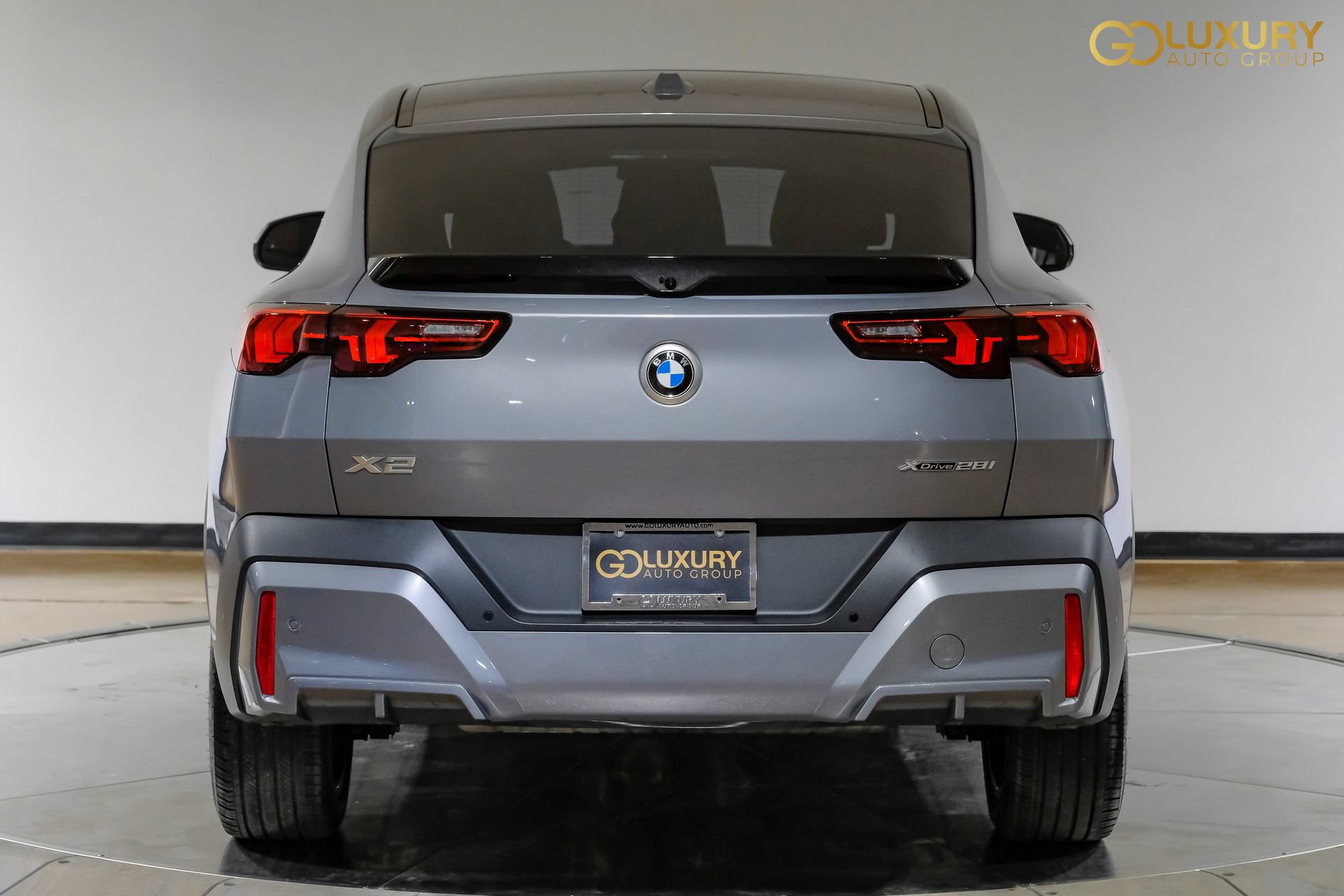 Used 2025 BMW X2 xDrive28i AWD/4WD image 11