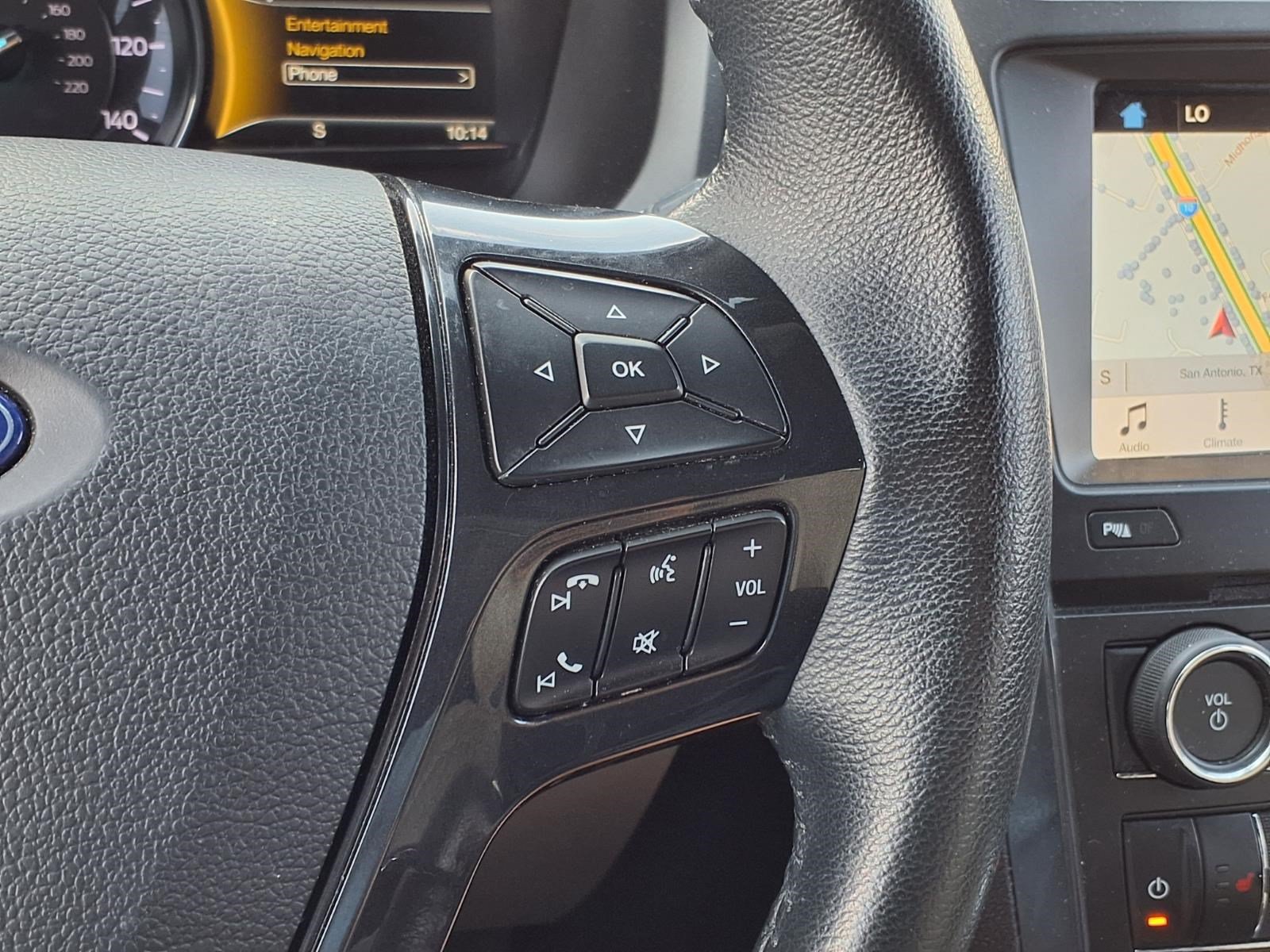 Used 2018 Ford Explorer XLT w/ Equipment Group 202A FWD image 24