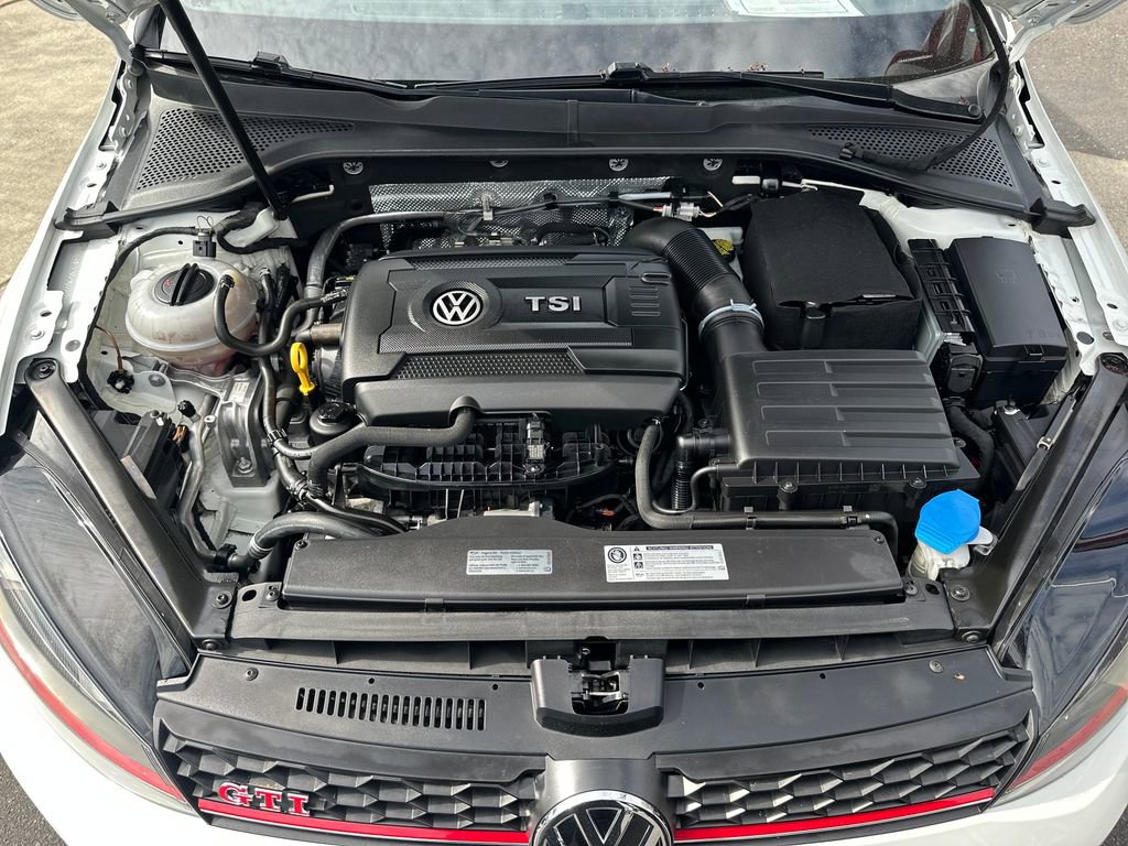 Used 2017 Volkswagen GTI Sport FWD image 28