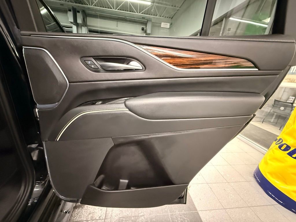 Used 2023 Cadillac Escalade Premium Luxury image 50