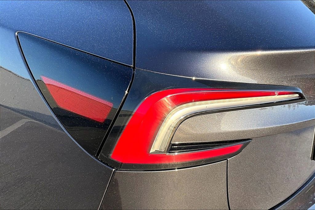 Used 2024 Tesla Model 3 Long Range image 21