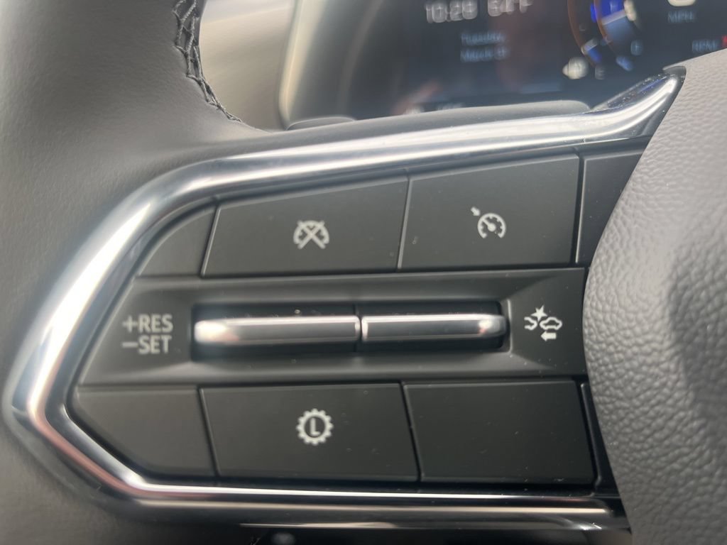 New 2026 Chevrolet Equinox LT w/ Convenience Package II FWD image 17