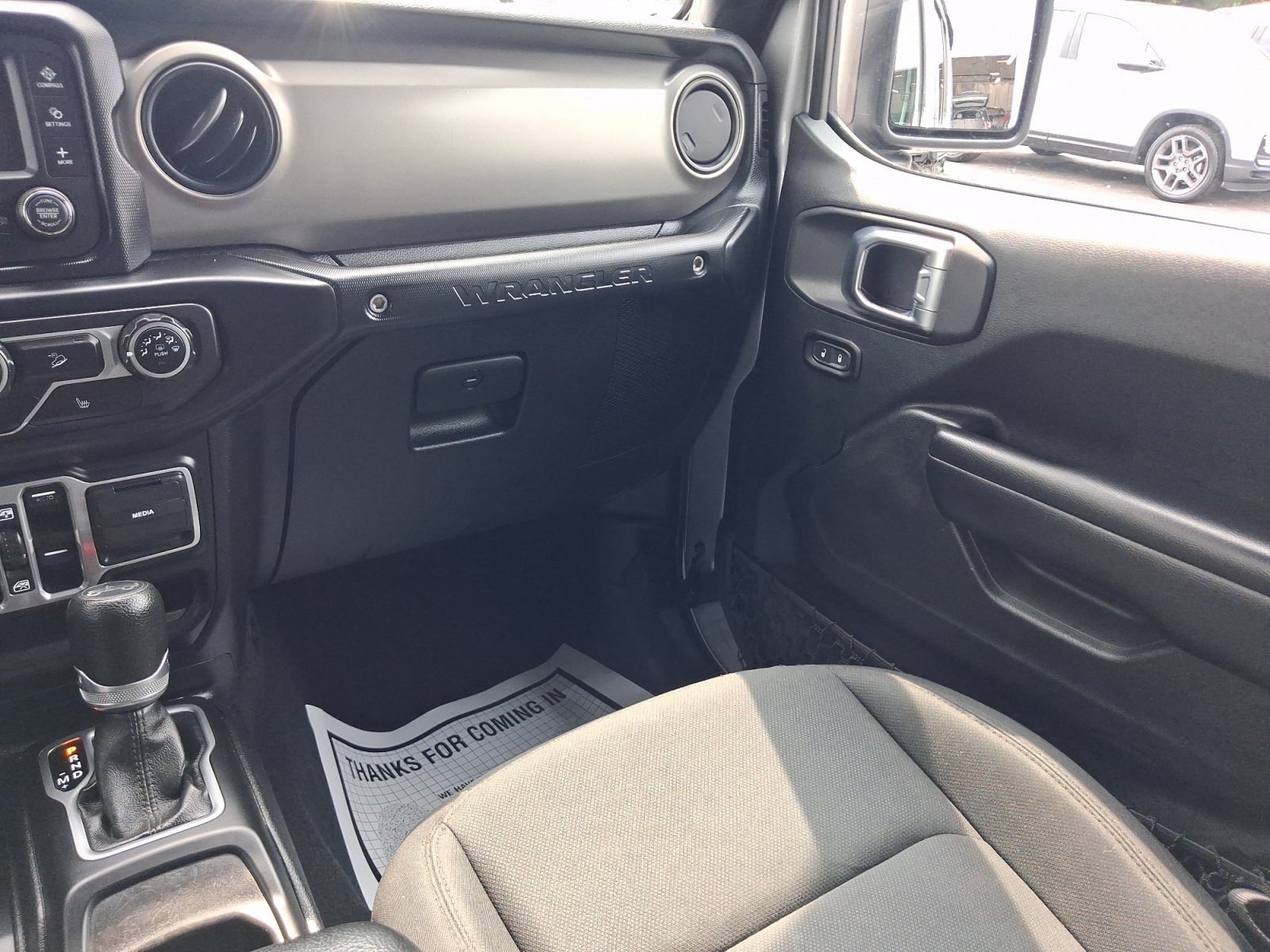 Used 2018 Jeep Wrangler Unlimited Sport S AWD/4WD image 21