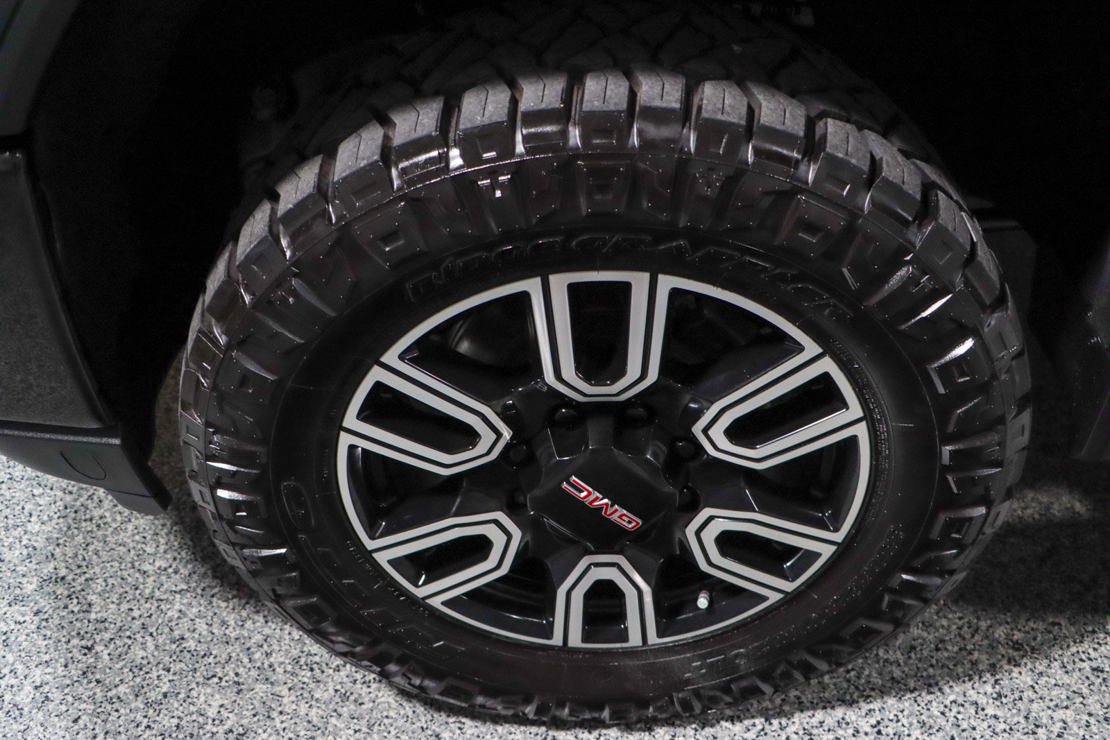 Used 2021 GMC Sierra 2500 AT4 image 11