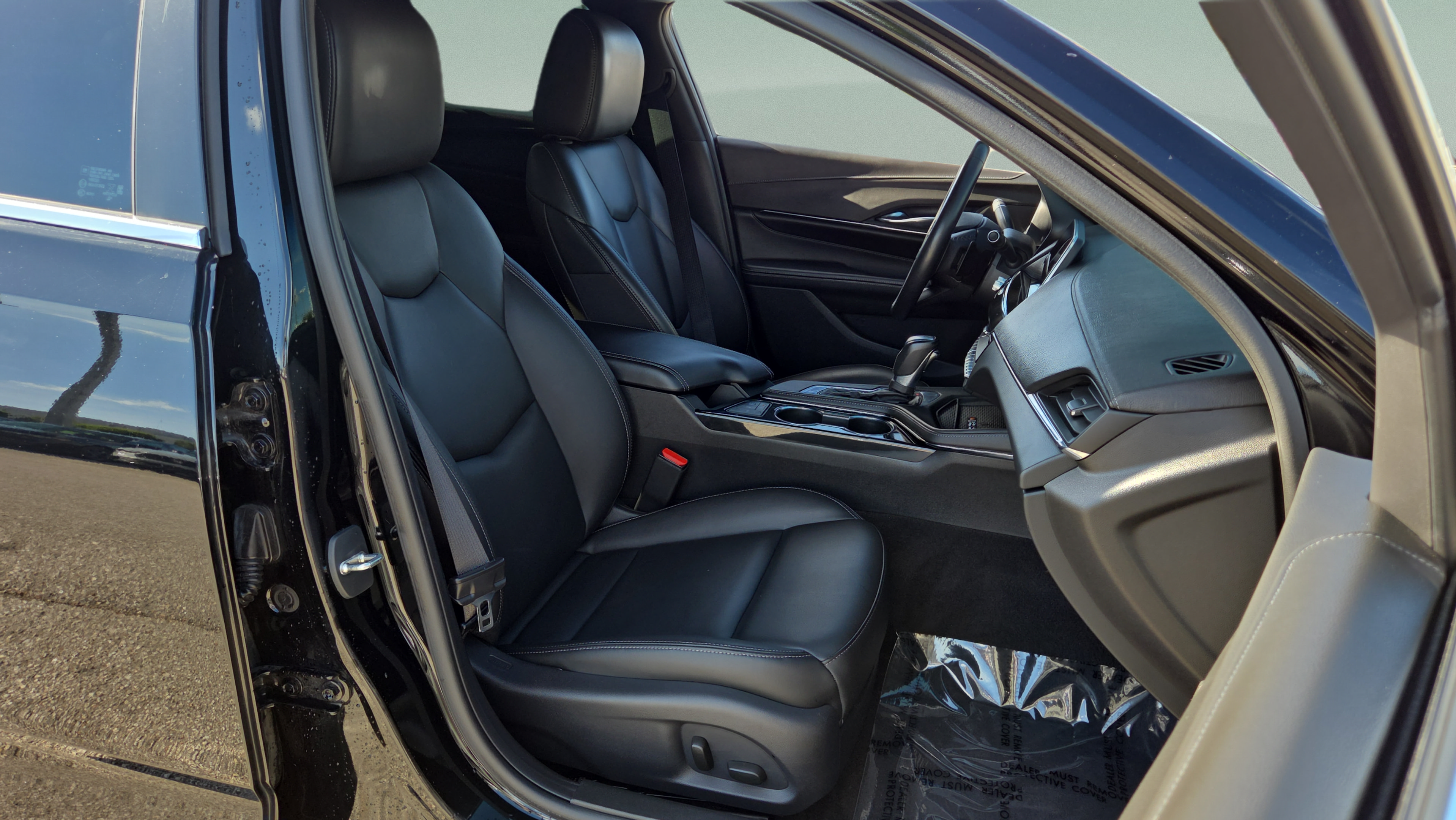 Used 2023 Cadillac CT4 Luxury RWD image 15