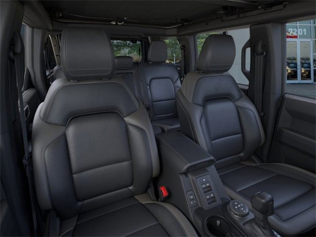 New 2025 Ford Bronco Outer Banks w/ Sasquatch Package image 10