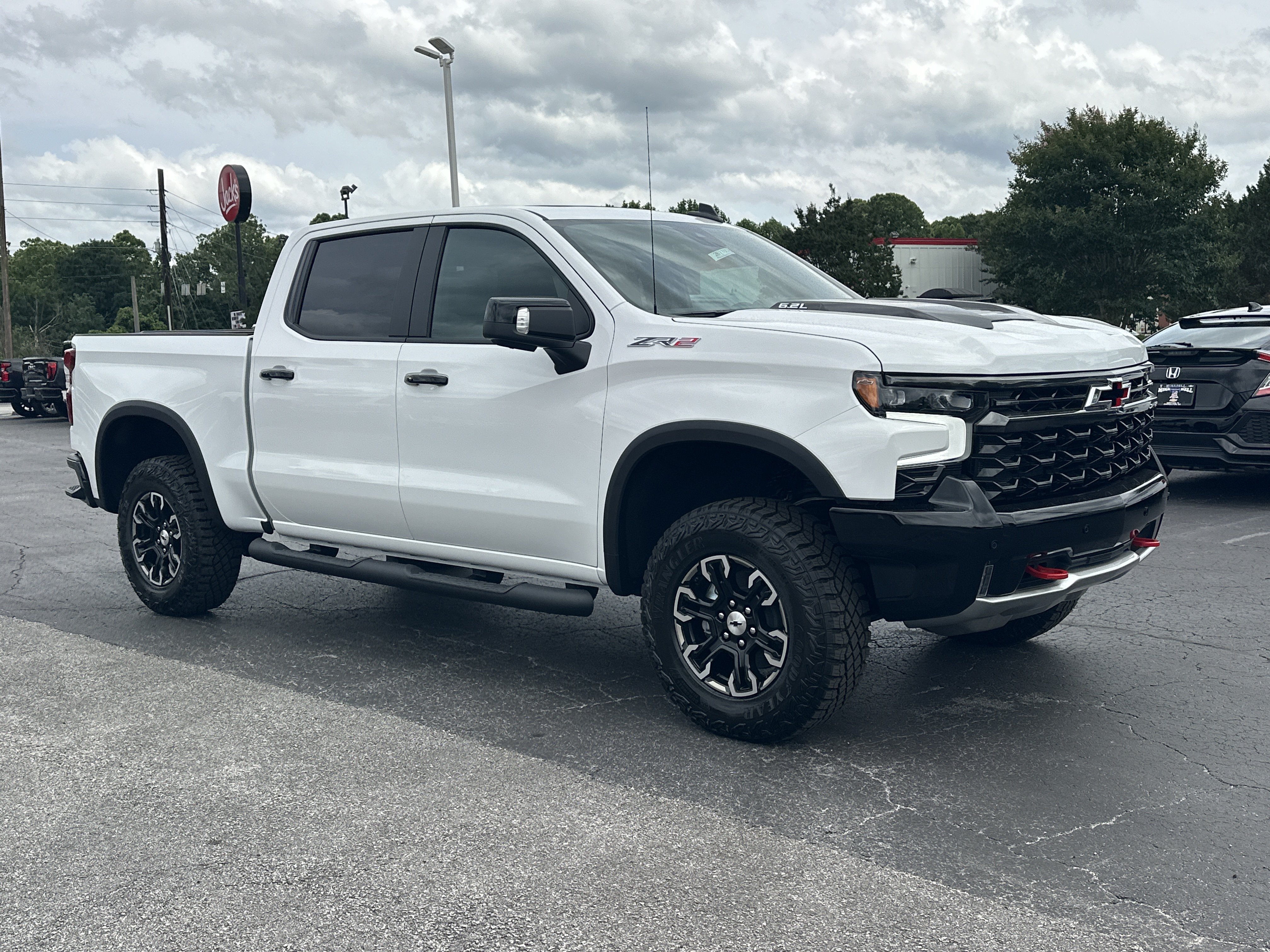 New 2026 Chevrolet Silverado 1500 ZR2 AWD/4WD image 2