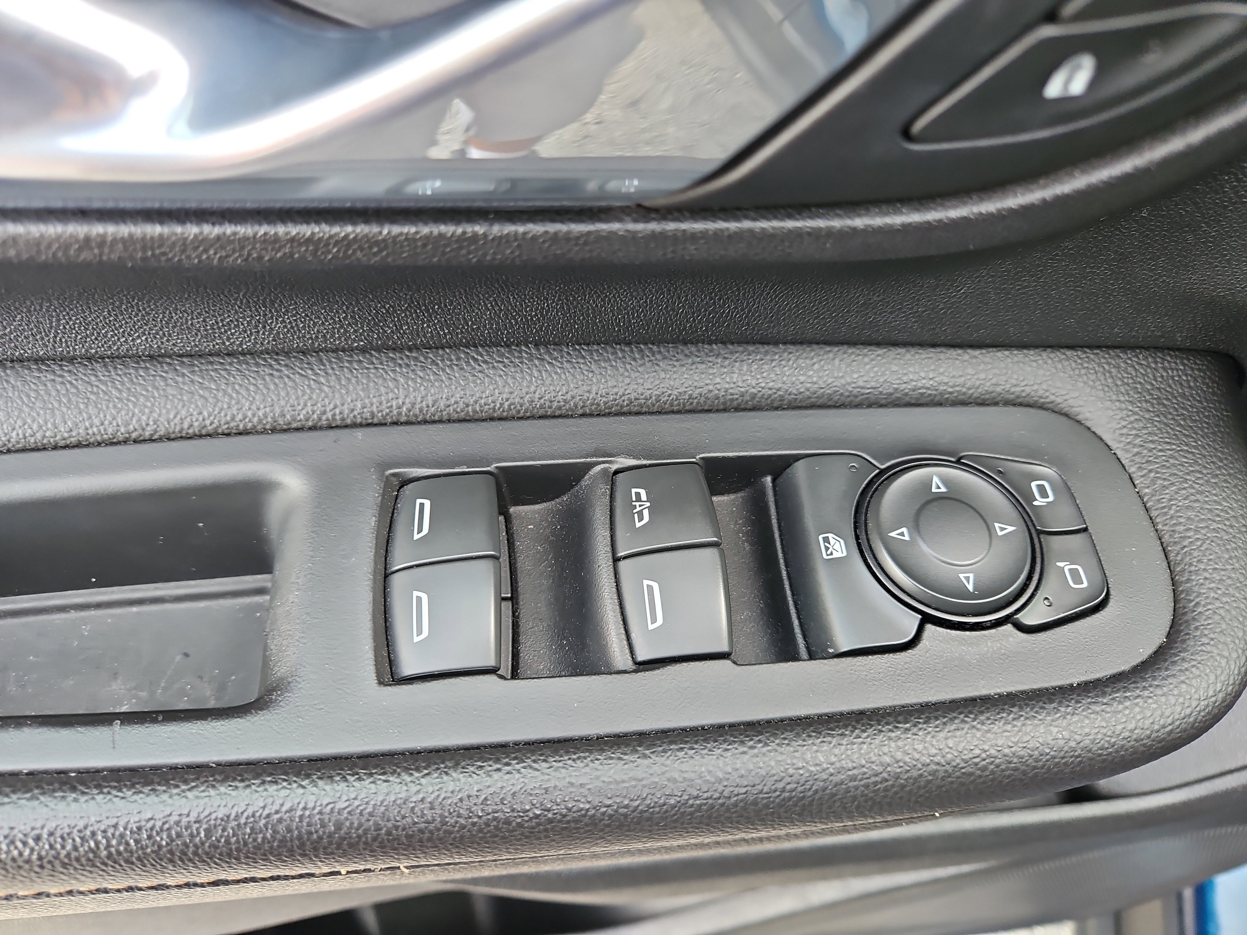 Used 2020 GMC Terrain SLE w/ Driver Convenience Package image 26