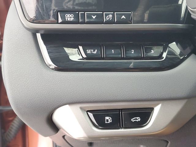 Used 2024 Lexus RX 500h F Sport w/ Cold Area Package image 31