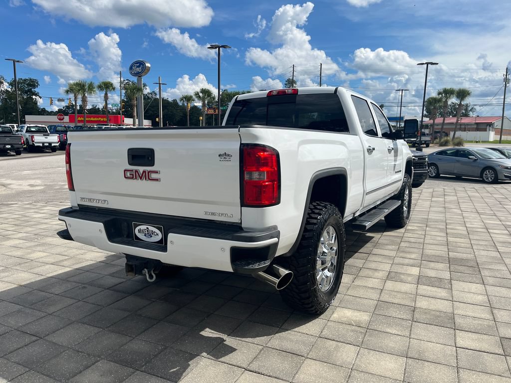 Used 2019 GMC Sierra 2500 Denali w/ Duramax Plus Package AWD/4WD image 7