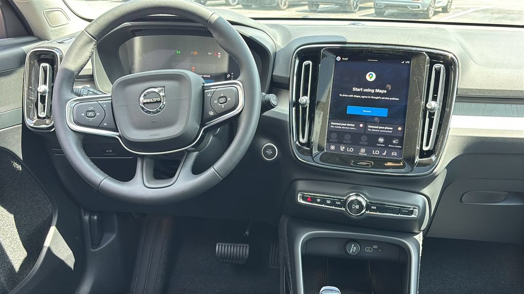 New 2026 Volvo XC40 B5 Plus w/ Climate Package AWD/4WD image 7