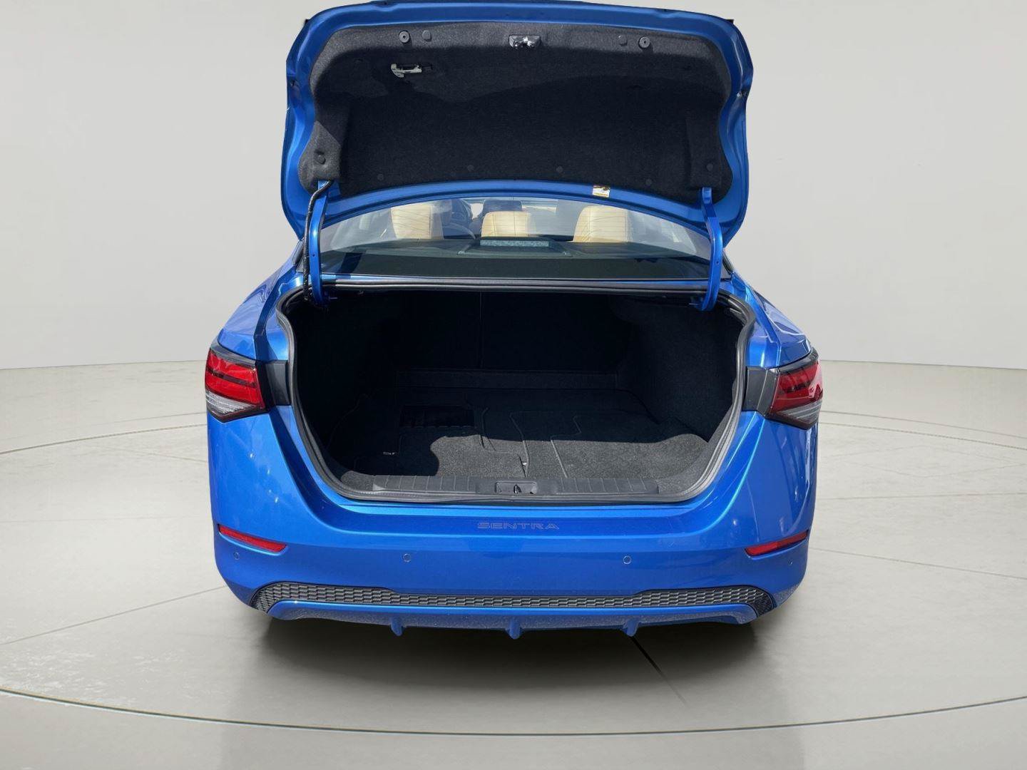 Used 2023 Nissan Sentra SV w/ SV Premium Package FWD image 10