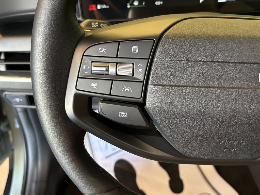 Used 2025 Kia K4 EX image 10