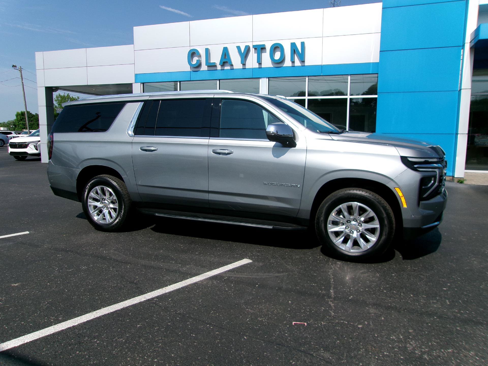 Certified 2025 Chevrolet Suburban Premier AWD/4WD image 1