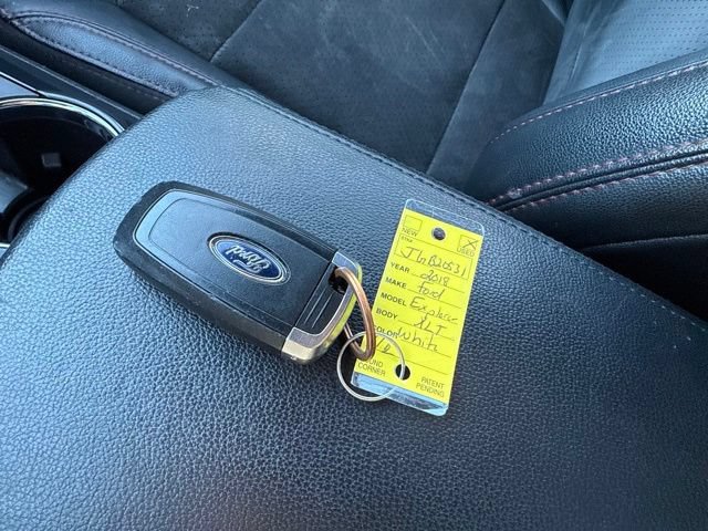 Used 2018 Ford Explorer XLT w/ XLT Appearance Package AWD/4WD image 30