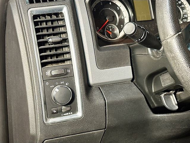 Used 2017 RAM 1500 Classic SLT image 11