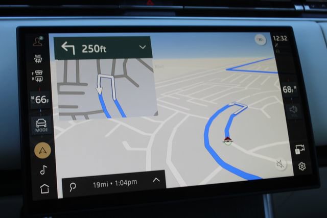 Used 2024 Land Rover Range Rover SE image 17