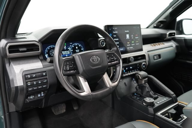 Used 2025 Toyota 4Runner Trailhunter AWD/4WD image 14
